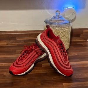 Nike Women’s Air Max. Like new!